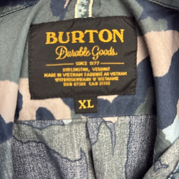 Burton Short Sleeve Button-Up Shirt – Camouflage Print – EUC - Picture 7 of 7